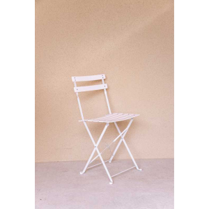 Chaise square lattée blanche
