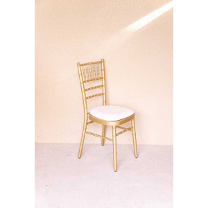 chaise chivari dorée